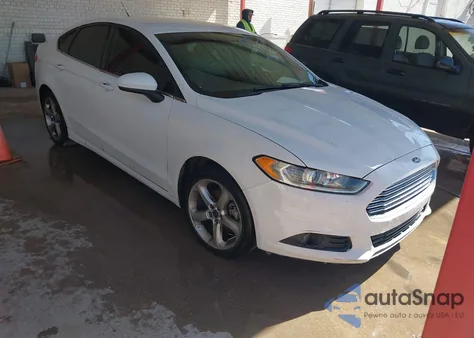 2016 Ford Fusion S из США, поврежденный, VIN 3FA6P0G71GR143497